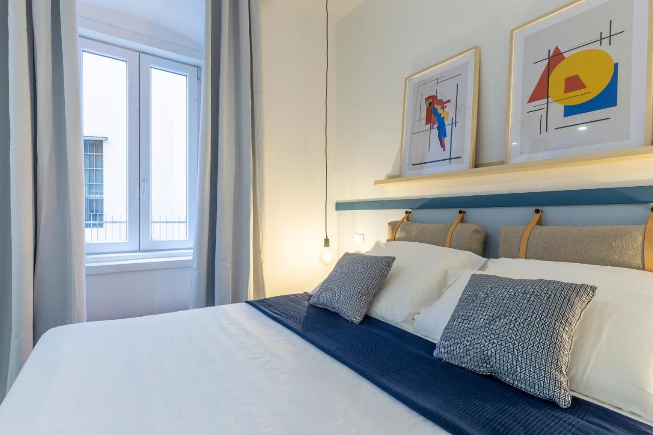 Cool And Stylish City Apartment - Wifi トリエステ エクステリア 写真