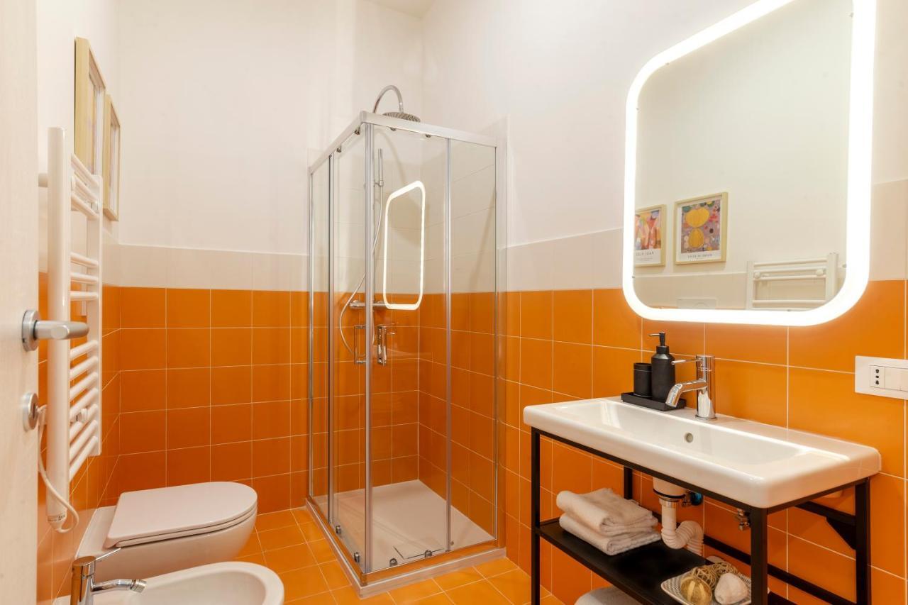 Cool And Stylish City Apartment - Wifi トリエステ エクステリア 写真